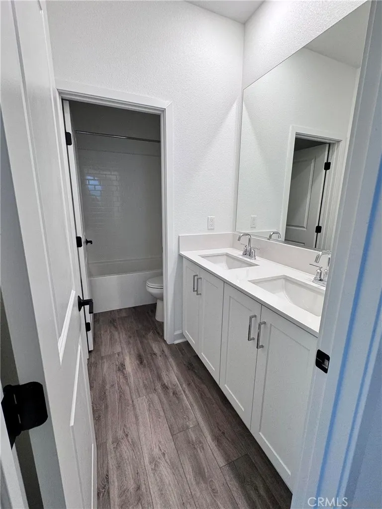 Photo #15: NP26116586 Listing: Photo #15