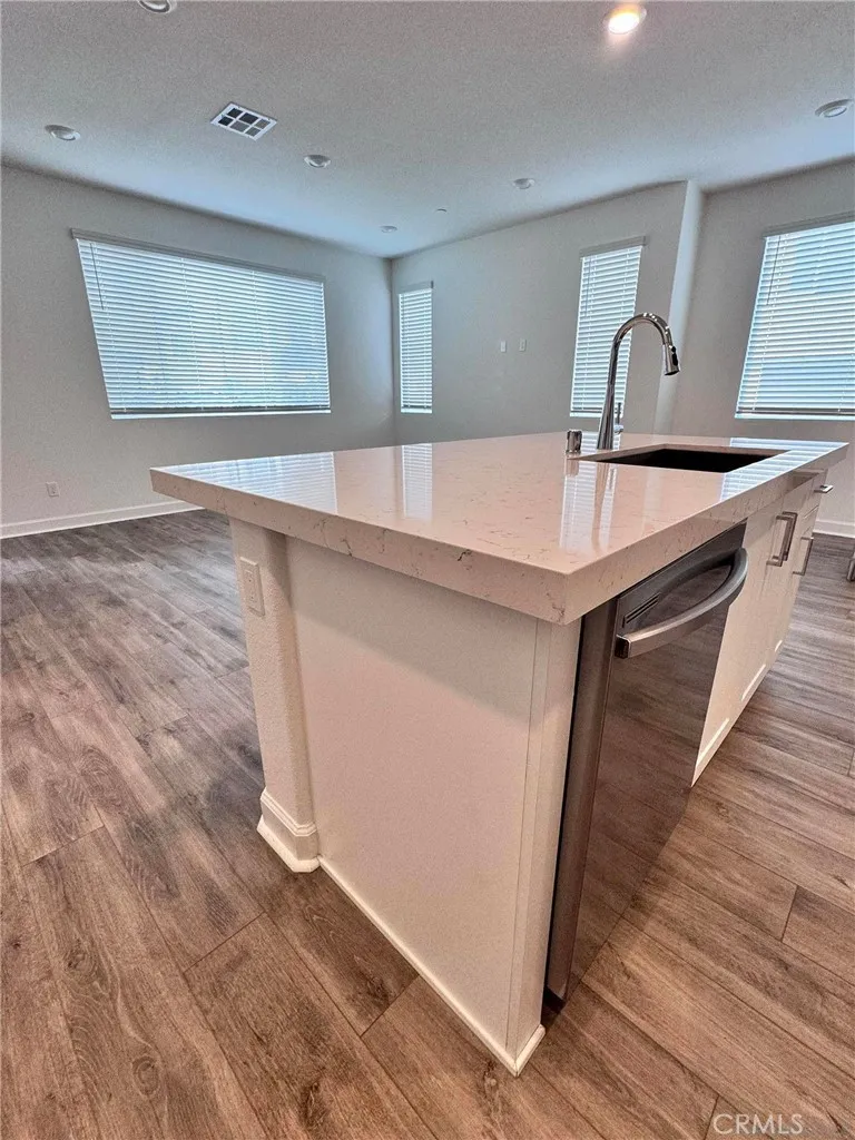 Photo #7: NP26116586 Listing: Photo #7