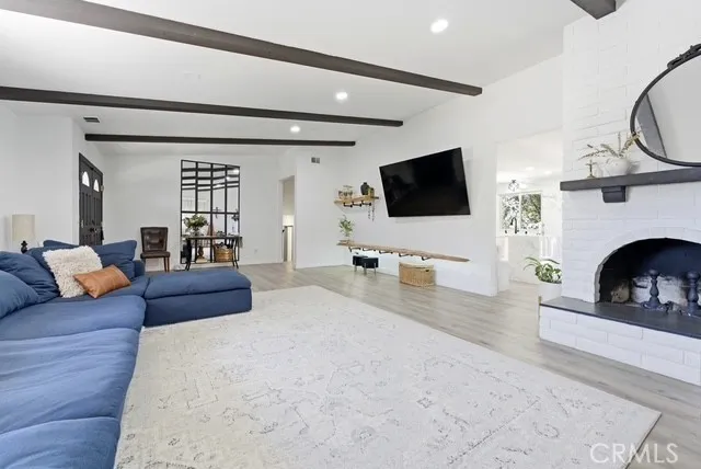 https://cdn.realtyfeed.com/cdn/127/306730278/bc29e1806728f307a4288579e0a6edff.webp