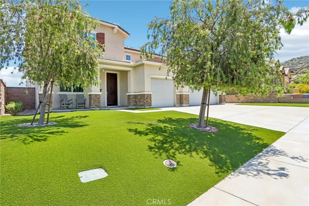 Corona, CA 92883