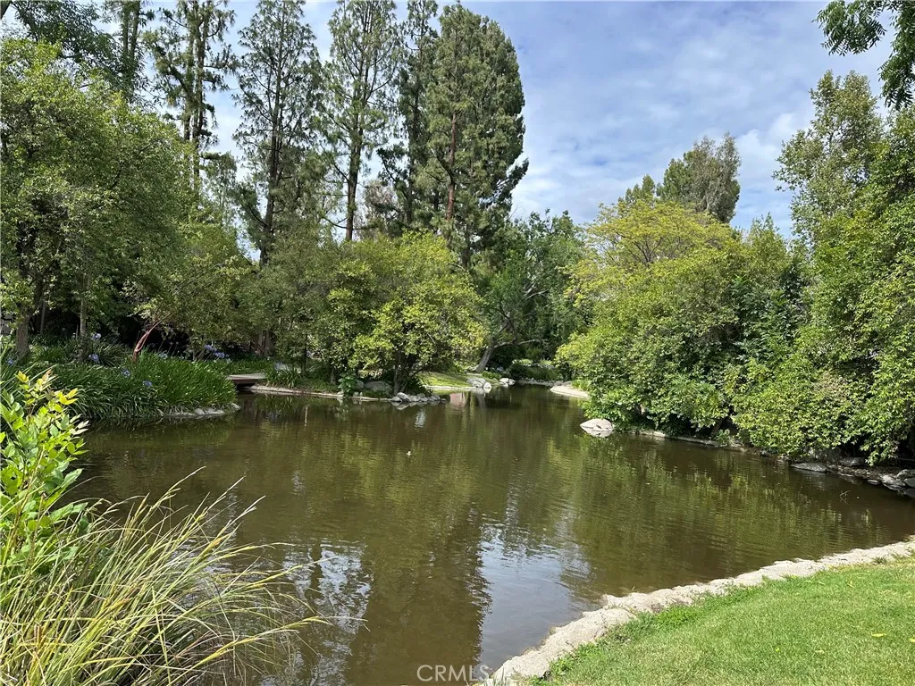 Canoga Park, CA 91303