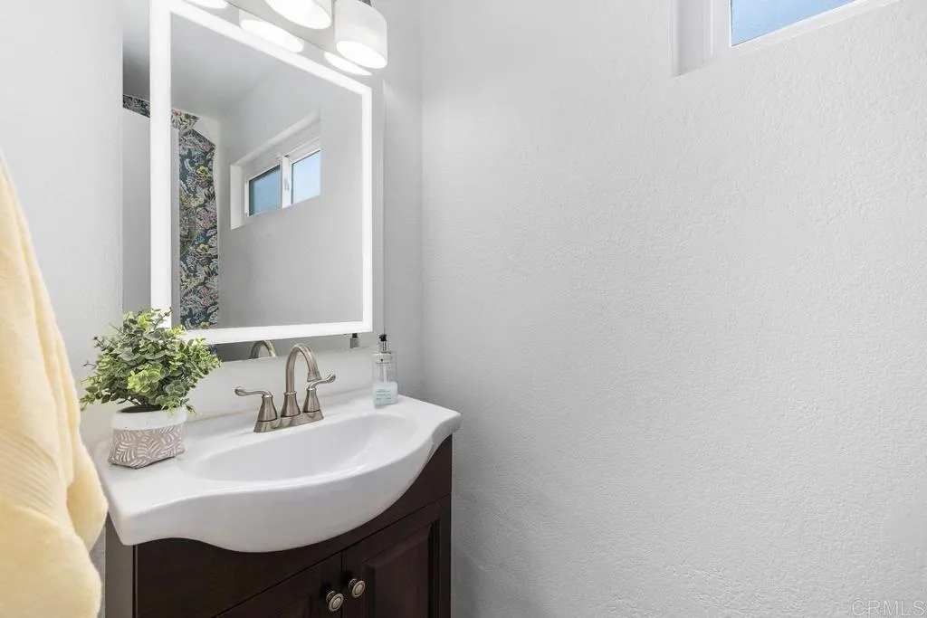 https://cdn.realtyfeed.com/cdn/127/306730327/8a3fcef30caa9c272009e49d07e442c7.webp