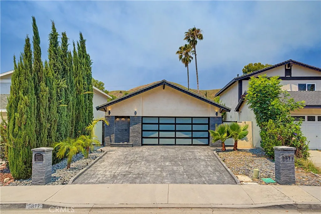 Agoura Hills, CA 91301