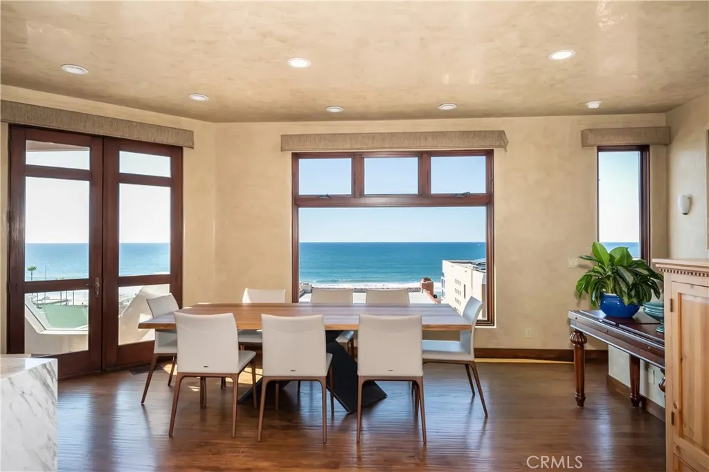 221 30th Street, Manhattan Beach, CA 90266 - Photo 3 of 28, Manhattan Beach, CA