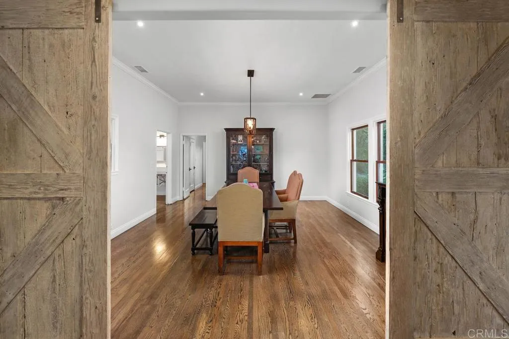 https://cdn.realtyfeed.com/cdn/127/306730424/32623f1c323687967d897c7ecff19b49.webp