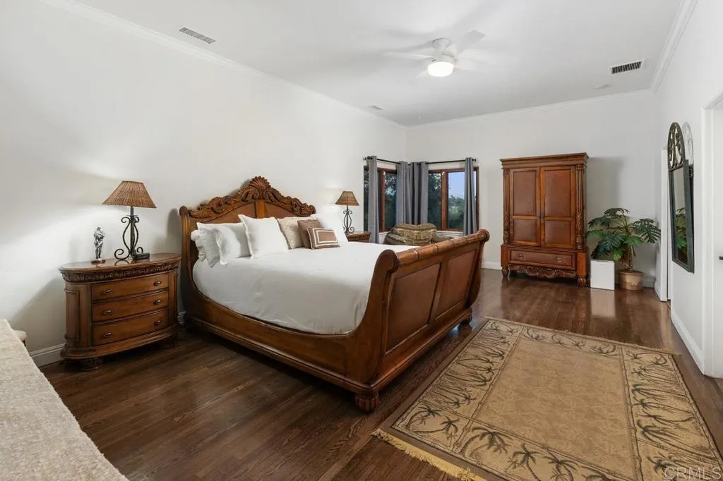 https://cdn.realtyfeed.com/cdn/127/306730424/98ec96cbc0c8d5ca91ca4ae586a861a0.webp