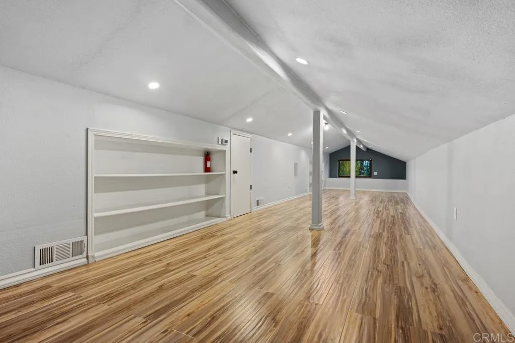 https://cdn.realtyfeed.com/cdn/127/306730424/b019ea96e3ceacb9b08639fd71a25283.webp