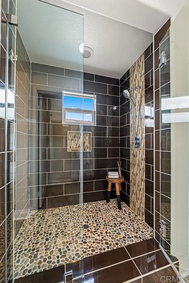 https://cdn.realtyfeed.com/cdn/127/306730425/28a4e3236f424b360320a9c4f2368a76.webp