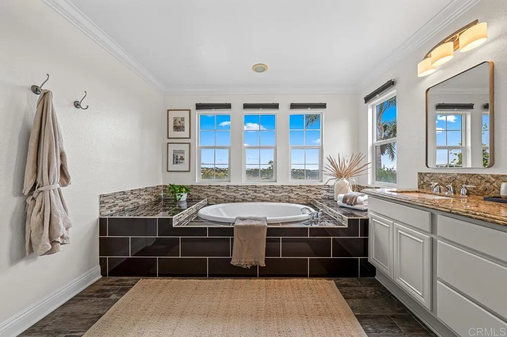 https://cdn.realtyfeed.com/cdn/127/306730425/524e152394fe6b2409930b044e46ba0d.webp