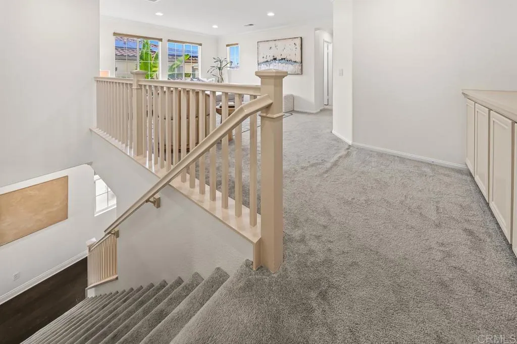 https://cdn.realtyfeed.com/cdn/127/306730425/869209bab3f58872c9de843b9ceb9f7d.webp