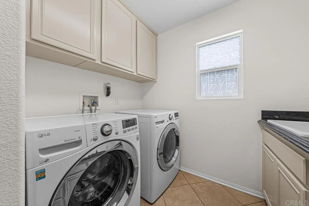 https://cdn.realtyfeed.com/cdn/127/306730425/e12912e7354b932819f80a586eb1c311.webp