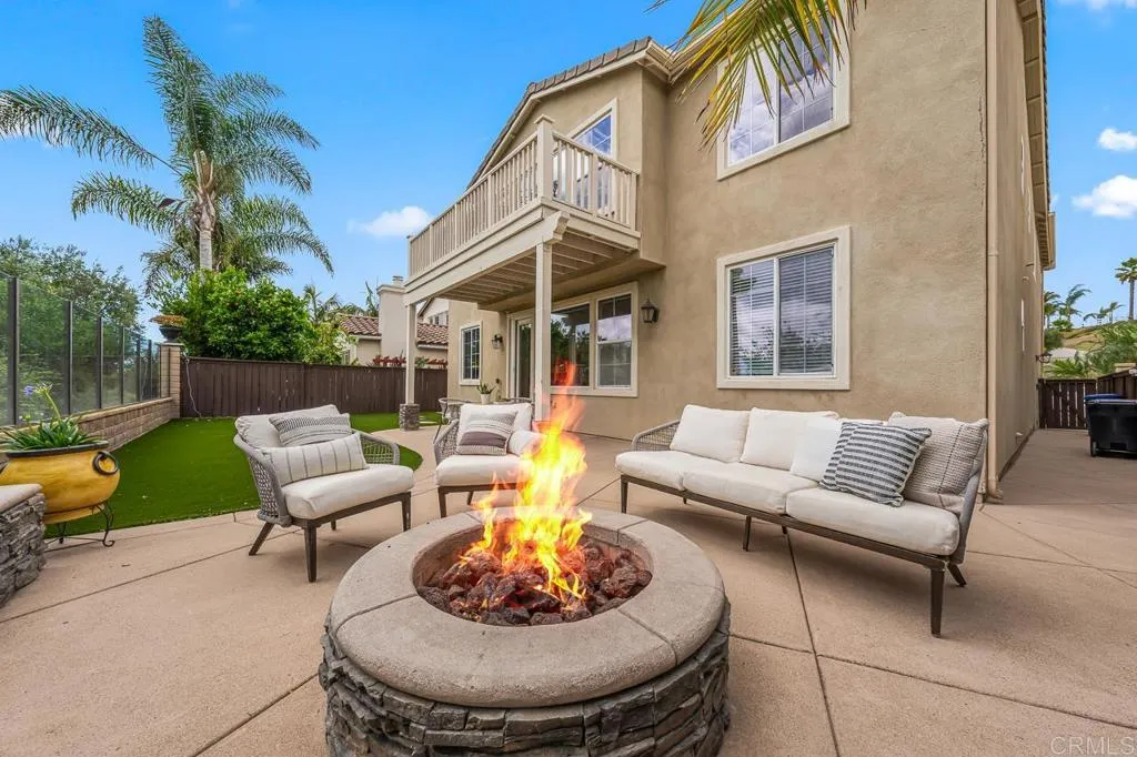 https://cdn.realtyfeed.com/cdn/127/306730425/ef40e123fa9fed8b4af2863092c16842.webp