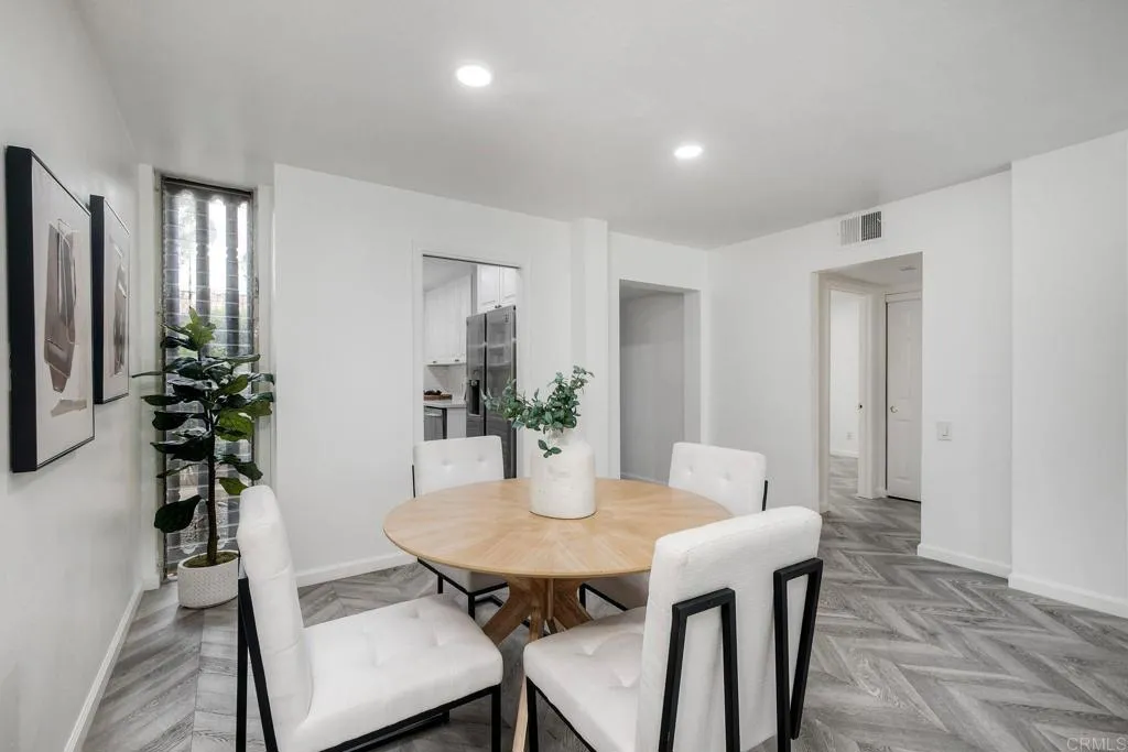 https://cdn.realtyfeed.com/cdn/127/306730446/22d4bec3ba6298c3dd1d5699bf1518ca.webp