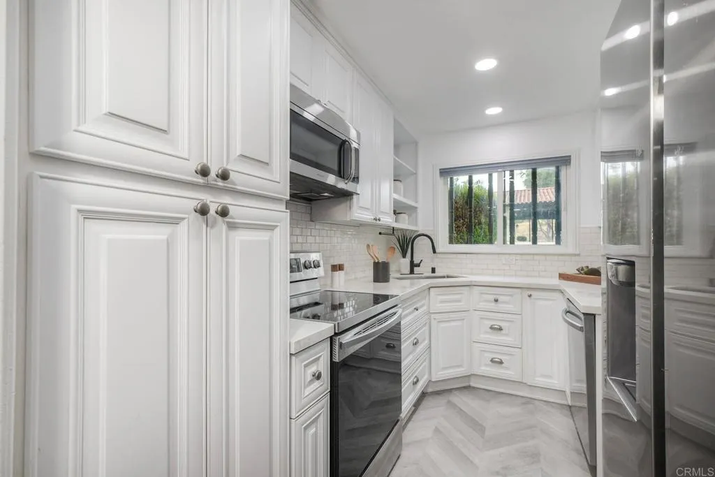 https://cdn.realtyfeed.com/cdn/127/306730446/28e9d0ebc80a7bc9d9dcb5ca65a8bfd3.webp