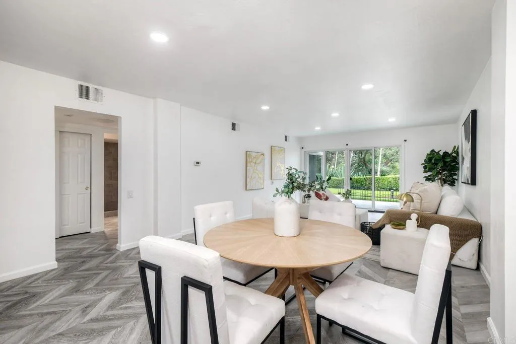 https://cdn.realtyfeed.com/cdn/127/306730446/b54a611a07fa3f3d6a3458f9285320fa.webp