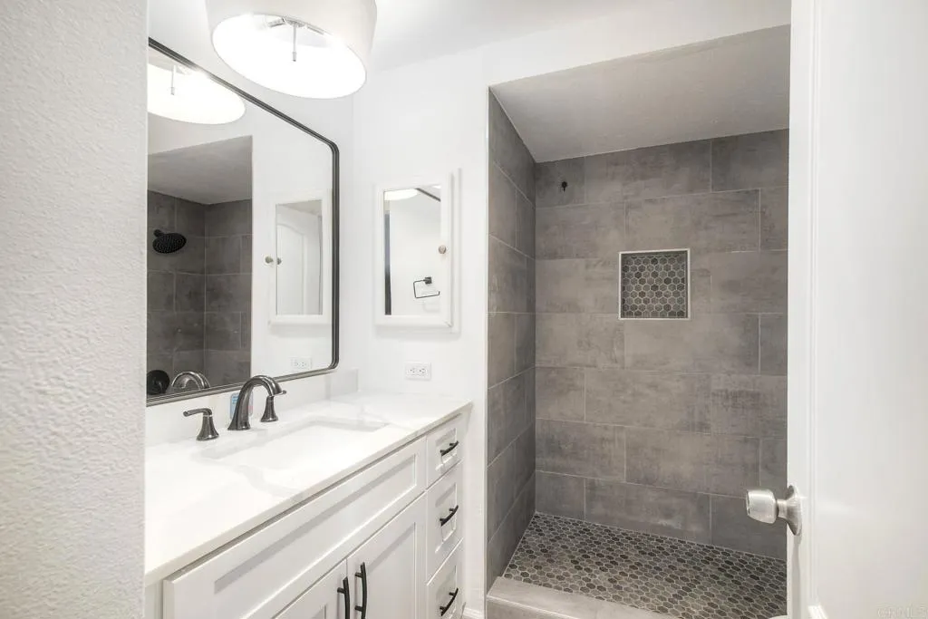 https://cdn.realtyfeed.com/cdn/127/306730446/ca04234e9fcb0d62fa3a9c518c1fb0a8.webp