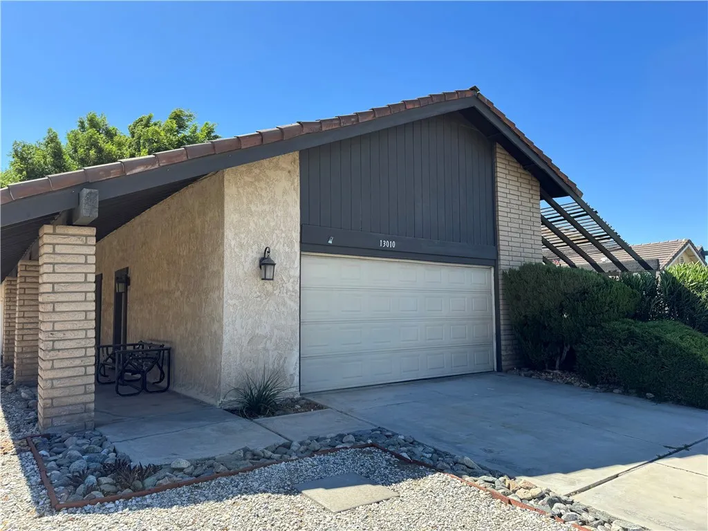 13010 Spring Valley Parkway, Victorville, CA 92395 - Photo 5 of 37, Victorville, CA