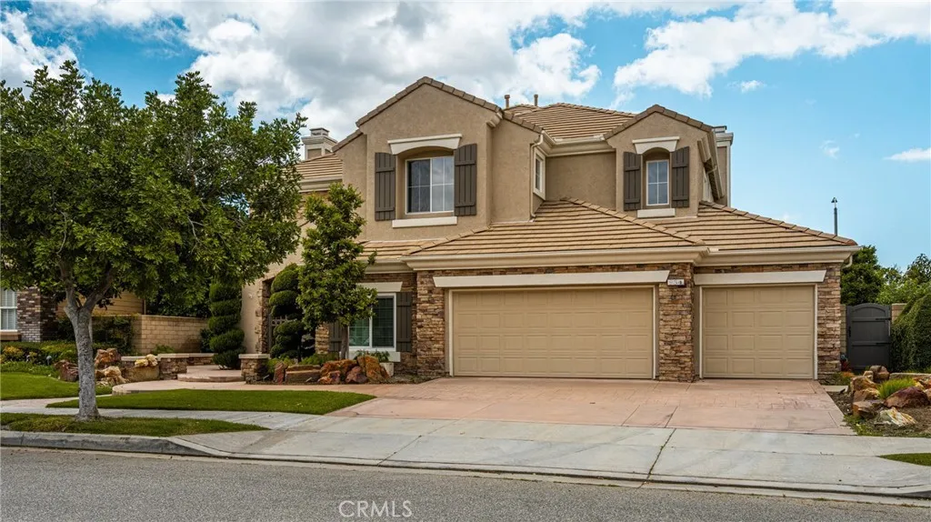 934 N Big Sky