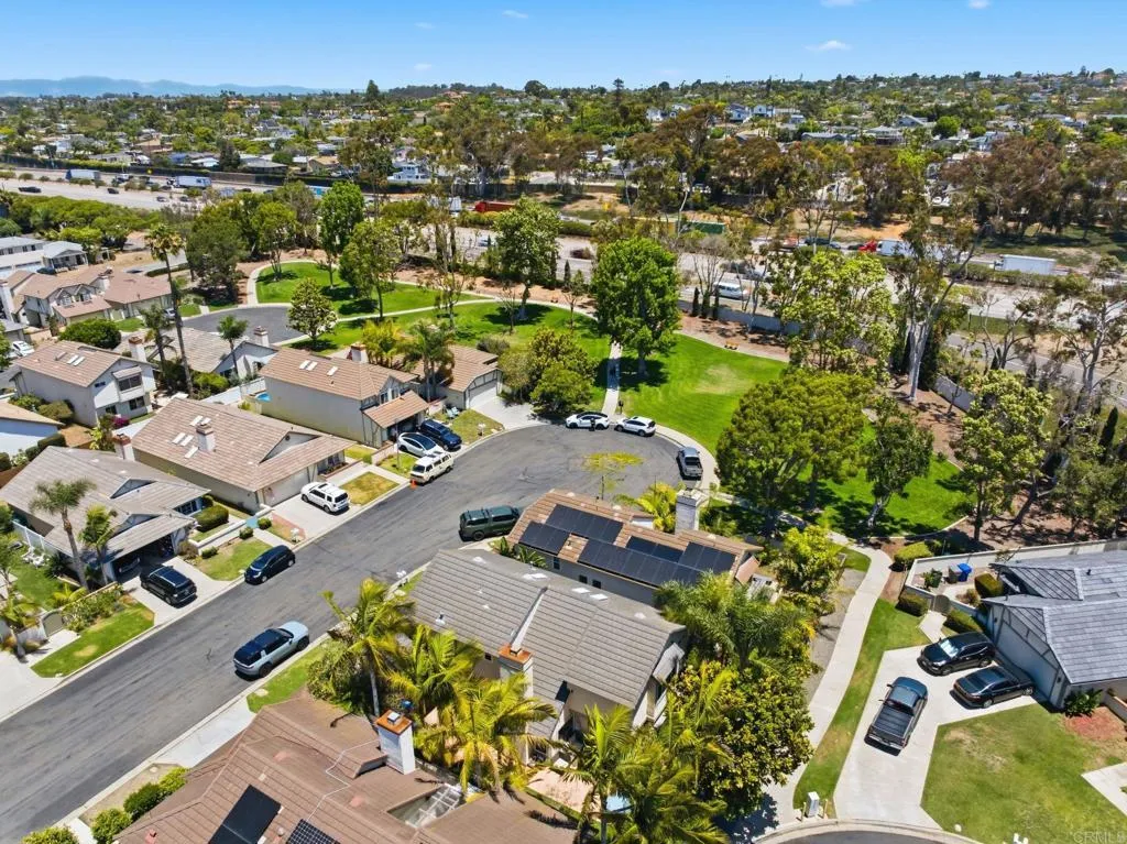 https://cdn.realtyfeed.com/cdn/127/306730528/0caa47d3a71784758c5f3dbdcce31b03.webp