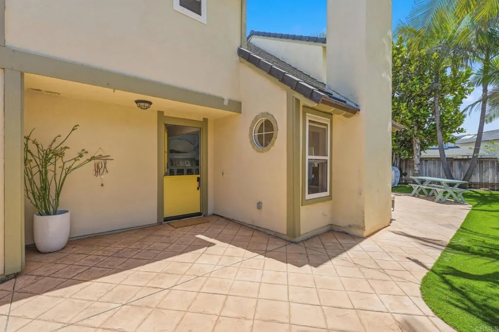 https://cdn.realtyfeed.com/cdn/127/306730528/2b14aaa7dda14d99ab2cddb7790665b6.webp