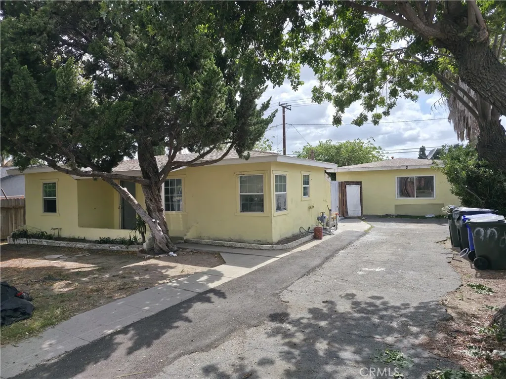 Fontana, CA 92335