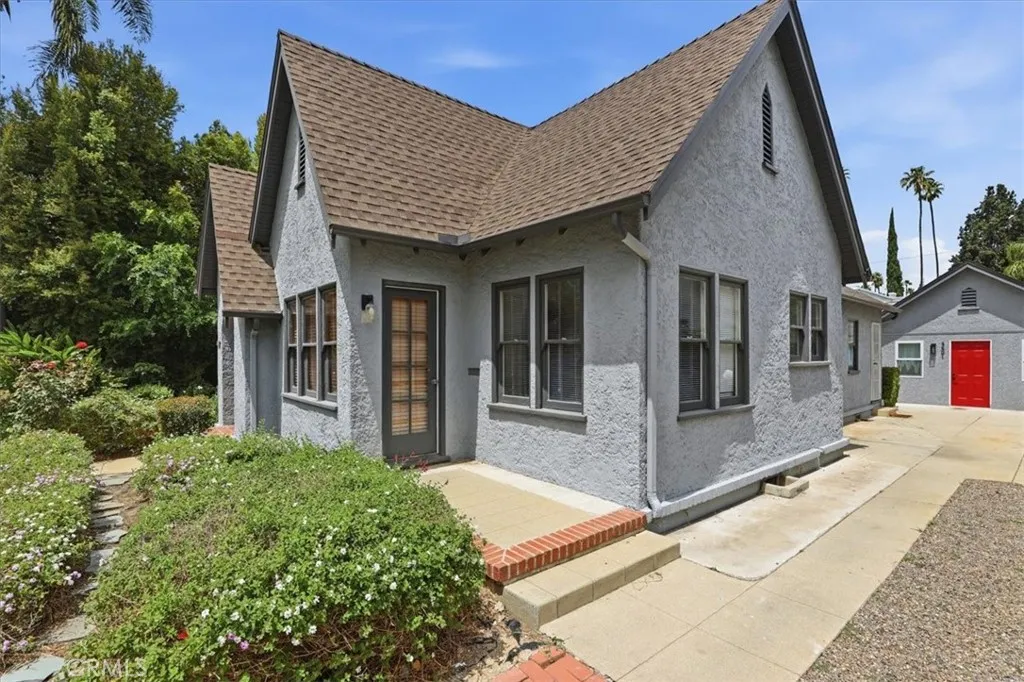 3589 Castle Reagh, Riverside, CA 92506 - Photo 3 of 34, Riverside, CA