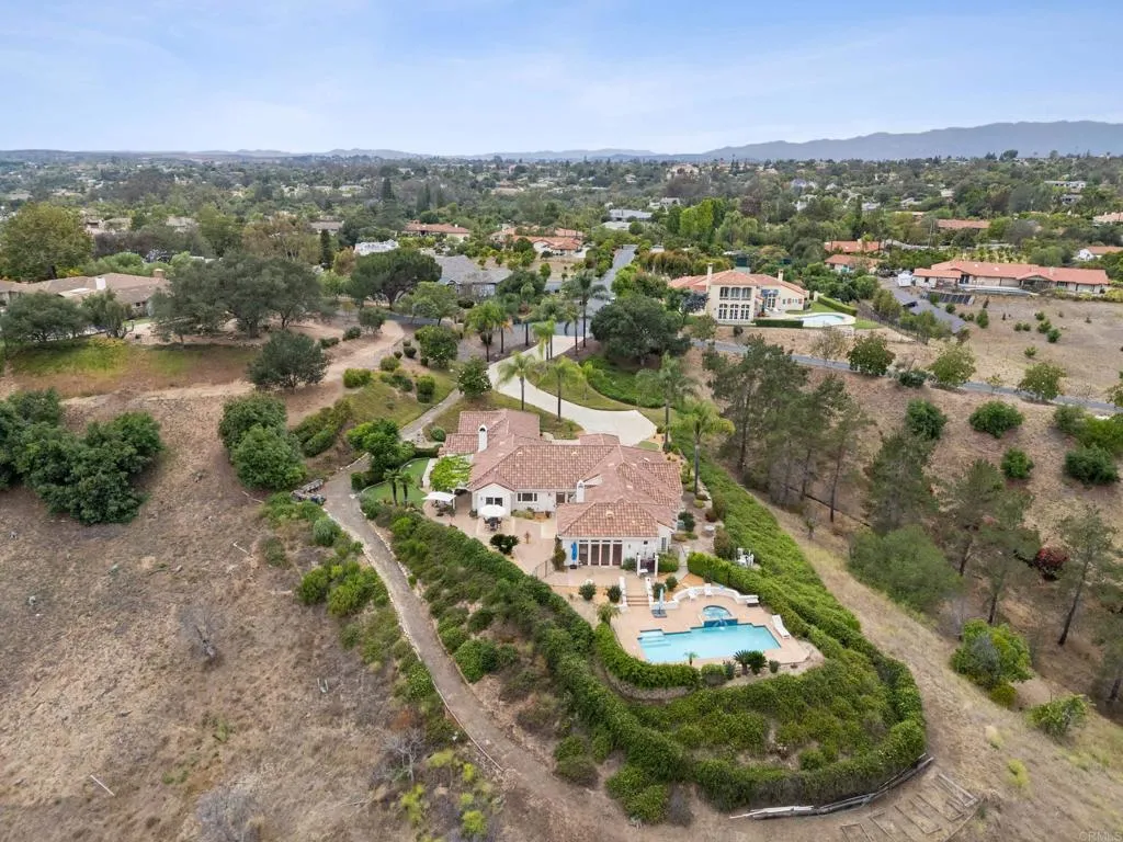 https://cdn.realtyfeed.com/cdn/127/306730605/0b1b453157771c3dfae05f922406d578.webp