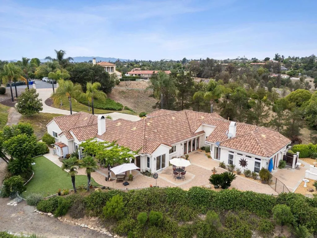 https://cdn.realtyfeed.com/cdn/127/306730605/0ff502b324c87cc36decfdcd0968979d.webp