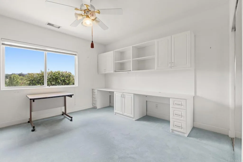 https://cdn.realtyfeed.com/cdn/127/306730605/4caf3ed3577bf145afaa4cdac4213194.webp