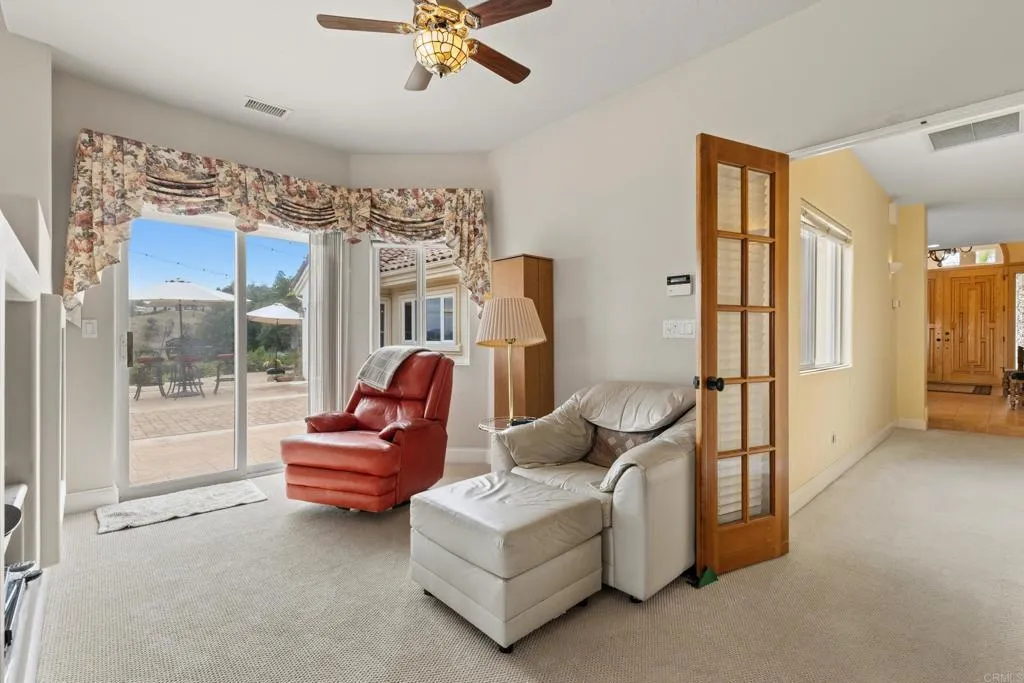 https://cdn.realtyfeed.com/cdn/127/306730605/7c69fac95405da2bfb4b9b5eea943b3d.webp