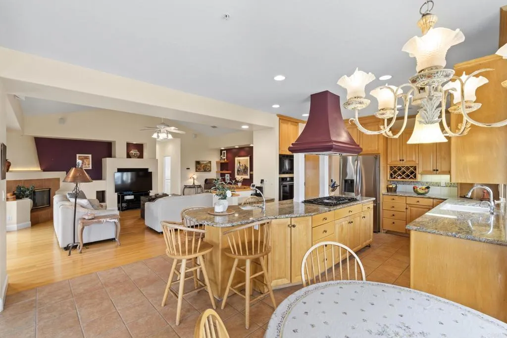 https://cdn.realtyfeed.com/cdn/127/306730605/a6ae911c3f8e518c201495ee118c8ee9.webp