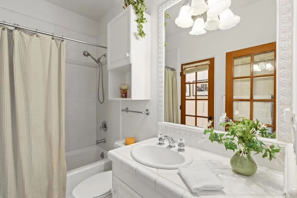https://cdn.realtyfeed.com/cdn/127/306730605/bb1f691adf50198987e942955c98bf3c.webp