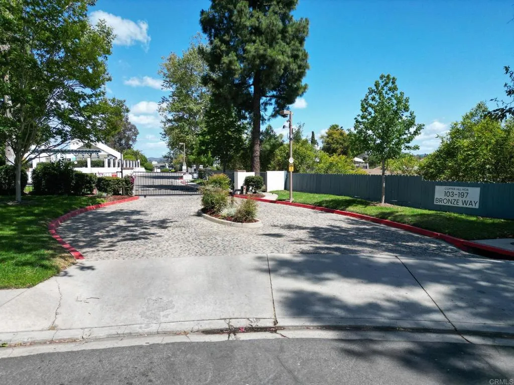 https://cdn.realtyfeed.com/cdn/127/306730616/4217730530c603e358e871e1b44fbe2f.webp