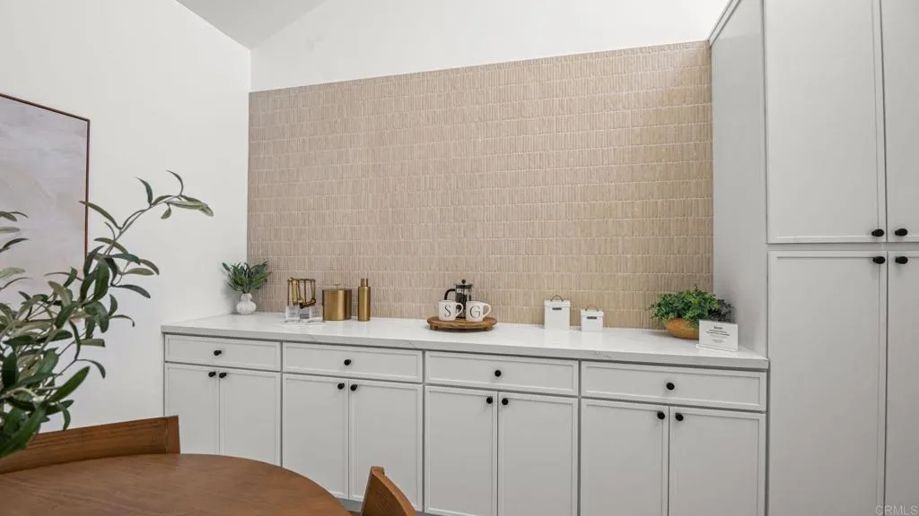https://cdn.realtyfeed.com/cdn/127/306730616/7a388d587e7d364e42e235921f836d82.webp