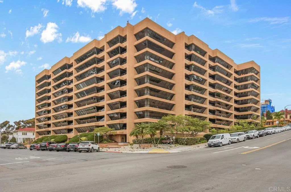 https://cdn.realtyfeed.com/cdn/127/306730617/05a3a85cac798c653c8b10f73f551b8d.webp