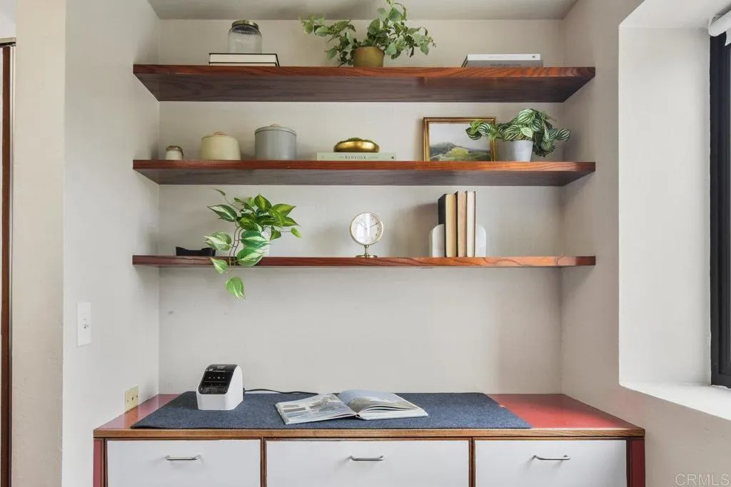 https://cdn.realtyfeed.com/cdn/127/306730617/1a7caf3c831026f317e33c99d2947eaa.webp