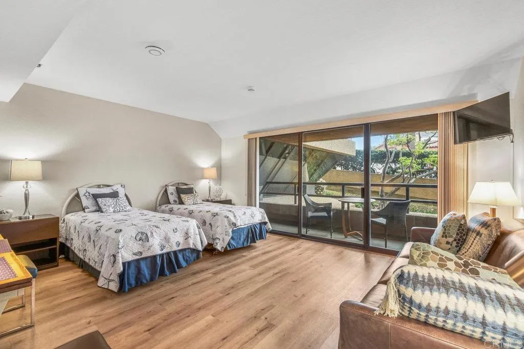 https://cdn.realtyfeed.com/cdn/127/306730617/3ad821674f7cdb6dc26179035ade79a1.webp