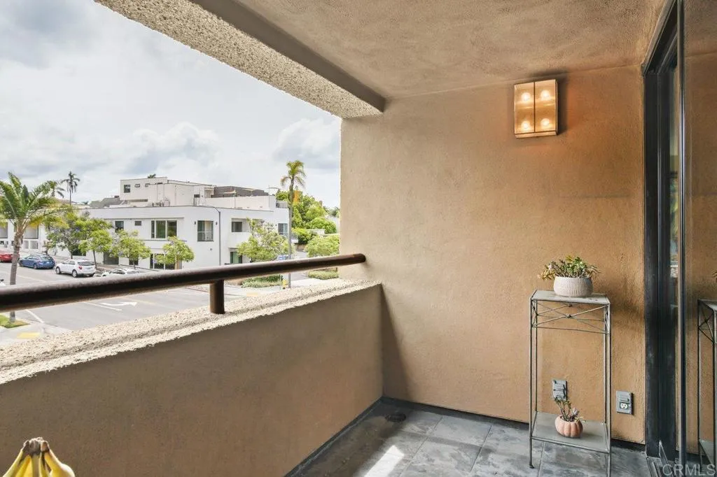 https://cdn.realtyfeed.com/cdn/127/306730617/4f1bb7da0a31b9b0060f486d891b319a.webp