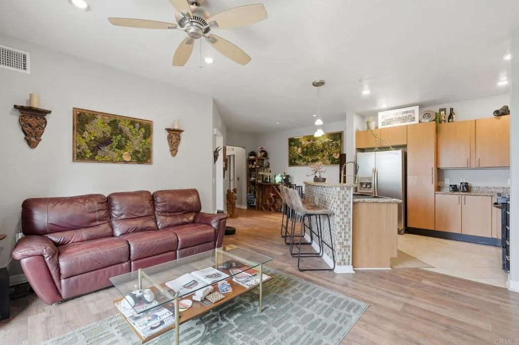 https://cdn.realtyfeed.com/cdn/127/306730642/079af30e85ed4a5f32bb6608b6e36da8.webp