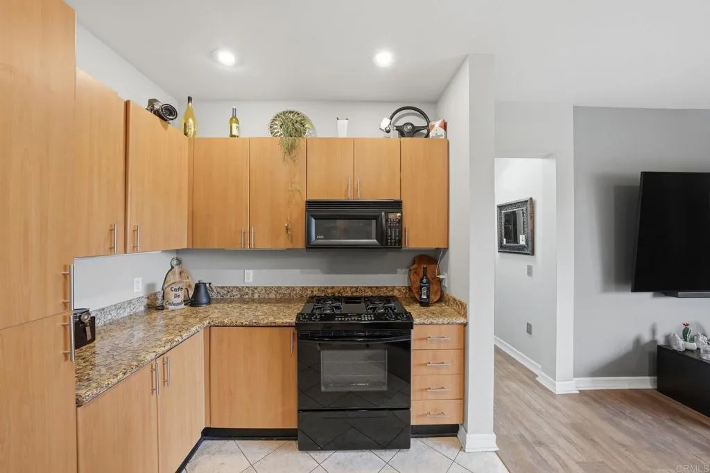 https://cdn.realtyfeed.com/cdn/127/306730642/0c5ab3a25347bdc2c6e2daa700e68d61.webp