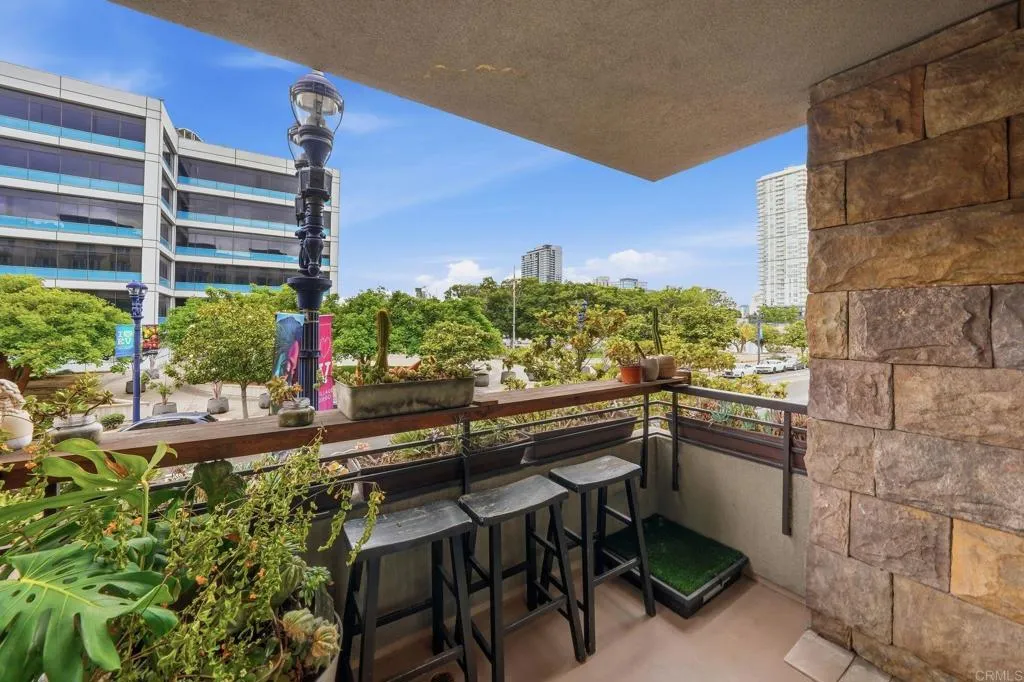 https://cdn.realtyfeed.com/cdn/127/306730642/3738ebec9e4e6fae255b6f937b458c94.webp