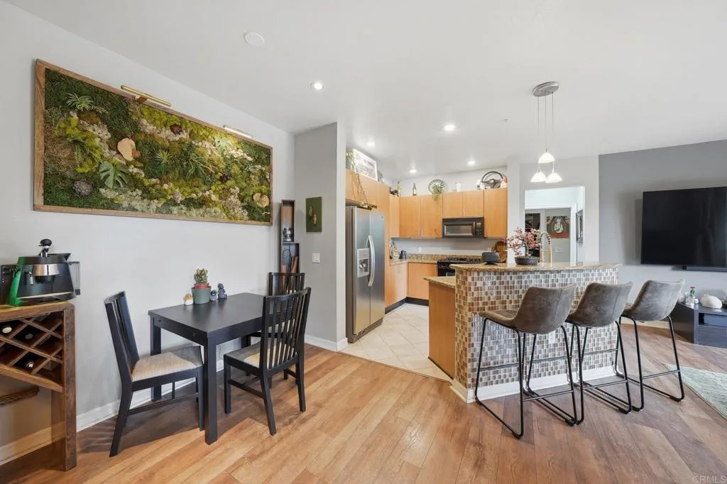 https://cdn.realtyfeed.com/cdn/127/306730642/4e5cba6004c2f14a7c2aad39bff5aafd.webp