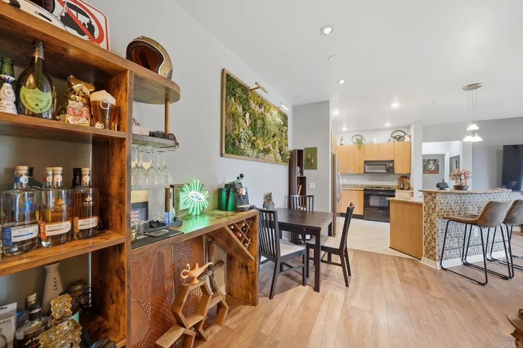https://cdn.realtyfeed.com/cdn/127/306730642/590640589e0e1bb6ce2ad3f3ed93932b.webp