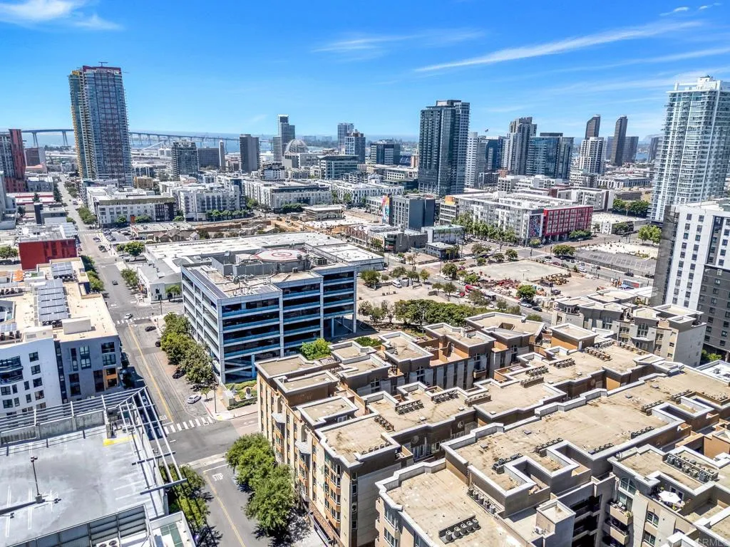 https://cdn.realtyfeed.com/cdn/127/306730642/5ebb4ab2ded080830120dcd10f0f14fe.webp