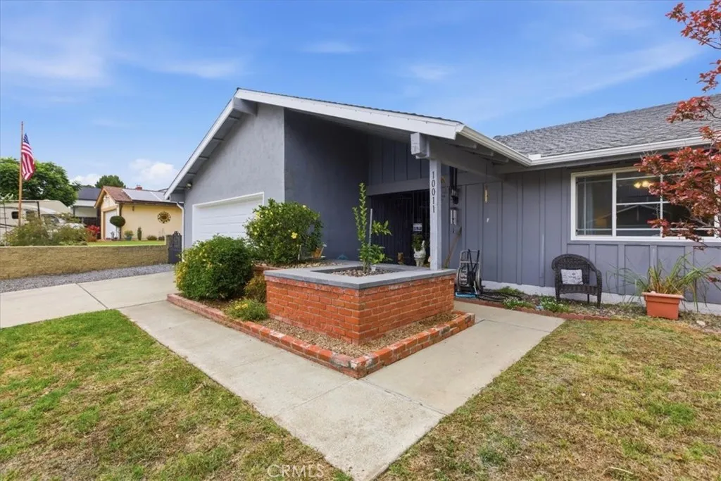 https://cdn.realtyfeed.com/cdn/127/306730704/1025a6bc0c9deb5dcfa1a3dc3ccd97a1.webp