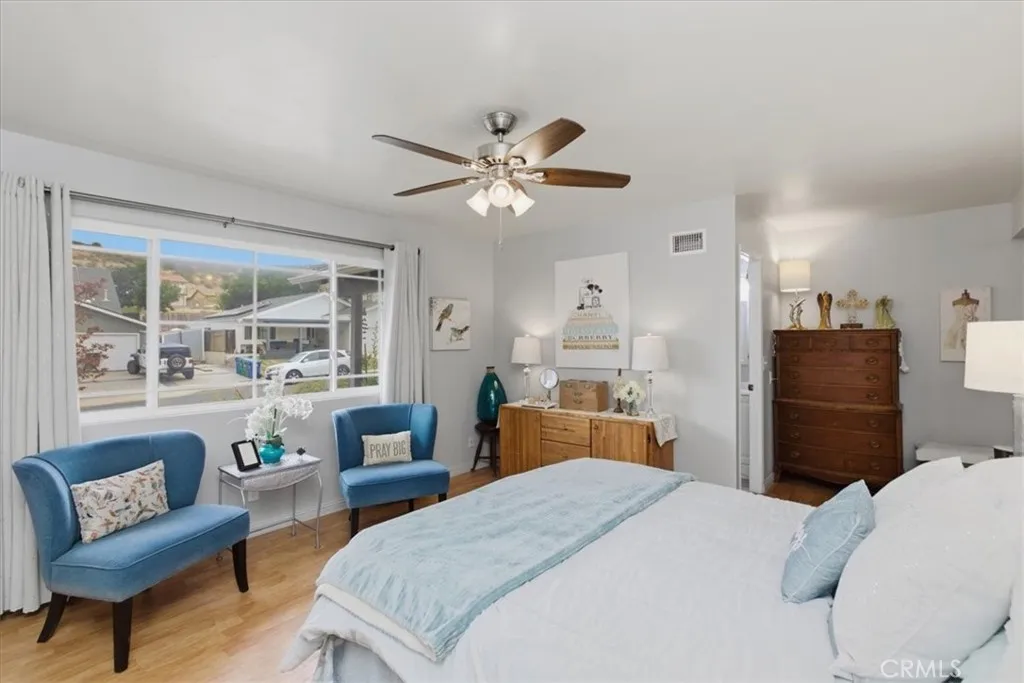 https://cdn.realtyfeed.com/cdn/127/306730704/a74d2c1ee79892edffc75aa1ac222494.webp
