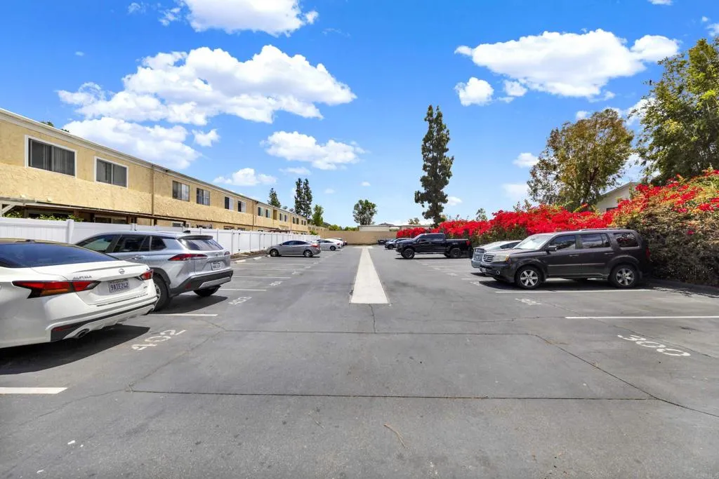 https://cdn.realtyfeed.com/cdn/127/306730726/2214711933bc68069aa2fbf194d05370.webp