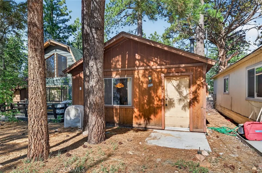 Sugarloaf, CA 92386