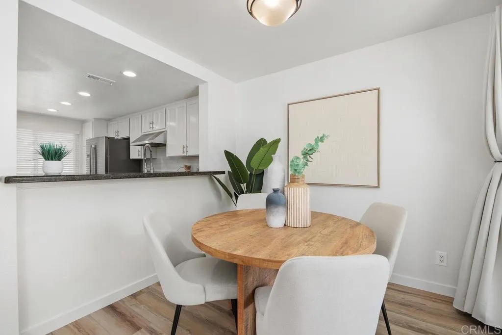 https://cdn.realtyfeed.com/cdn/127/306730733/b3e4e8cbdf8ec8fe6f2edbb6a20e8bb0.webp