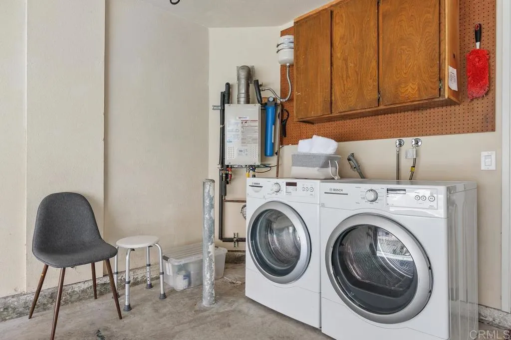 https://cdn.realtyfeed.com/cdn/127/306730733/de8c563d068bf81e86ed827c3f8e224b.webp